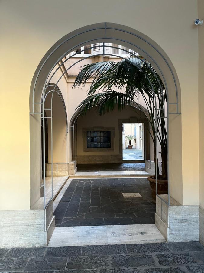 Shabby Roman Studio- Ai Fori Imperiali Ngoại thất bức ảnh